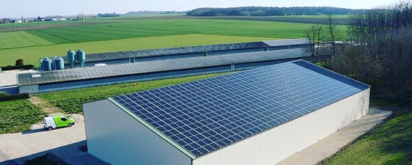 hangar photovoltaïque agricole